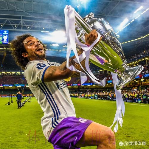 马塞洛:我还能再踢几年 但未来我想回皇马 马塞洛:我还能再踢几年 但未来我想回皇马