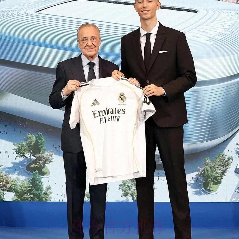 记者:皇马销售伯纳乌VIP位置 将带来6300万欧收入 记者:皇马销售伯纳乌VIP位置 将带来6300万欧收入